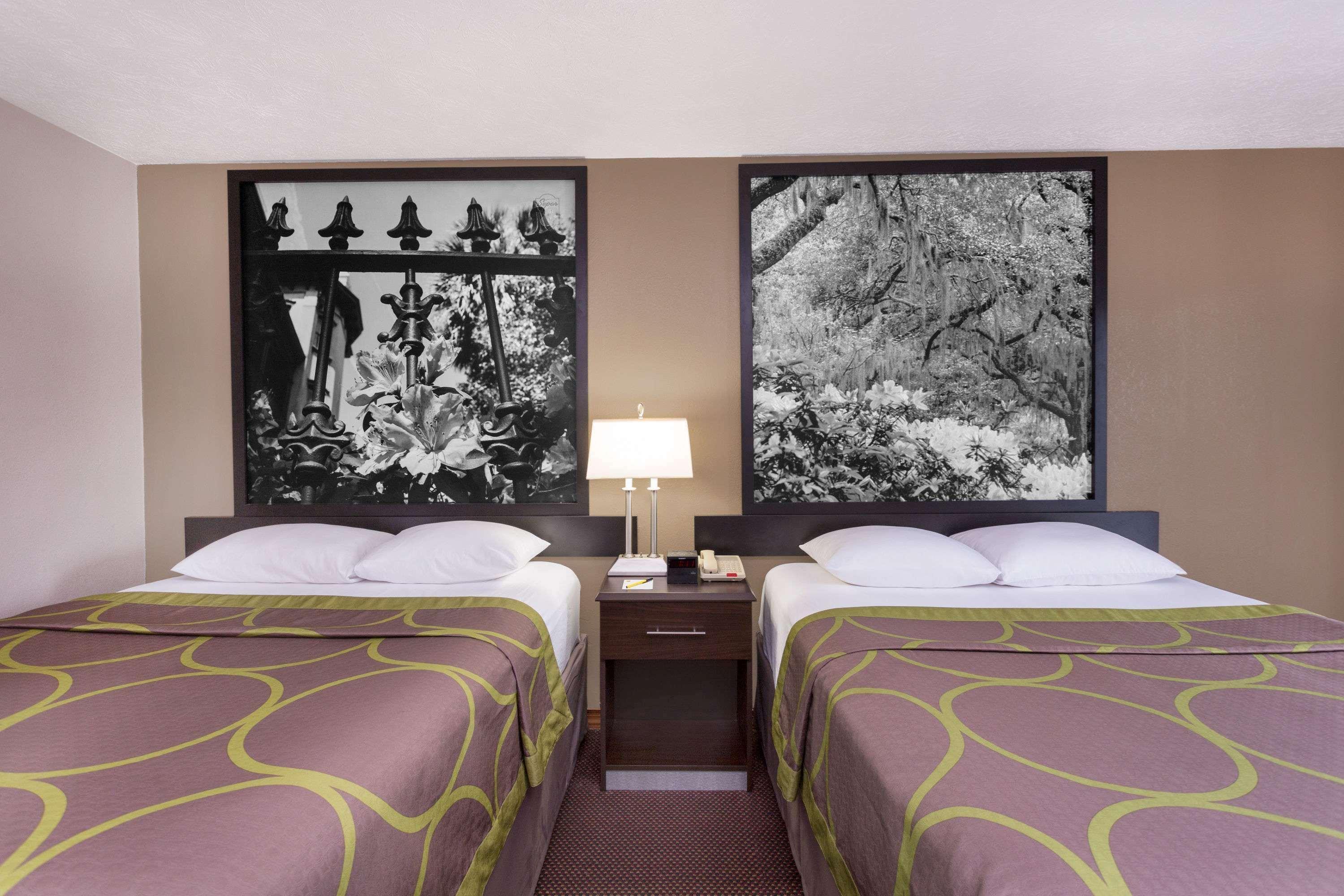 Motel Super 8 By Wyndham Locust Grove Zewnętrze zdjęcie
