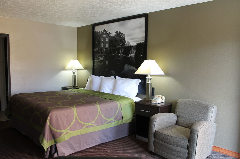 Motel Super 8 By Wyndham Locust Grove Zewnętrze zdjęcie