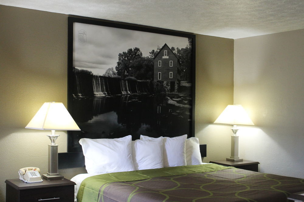 Motel Super 8 By Wyndham Locust Grove Zewnętrze zdjęcie