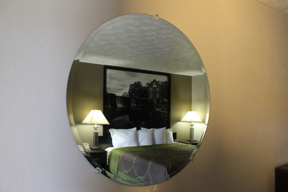 Motel Super 8 By Wyndham Locust Grove Zewnętrze zdjęcie