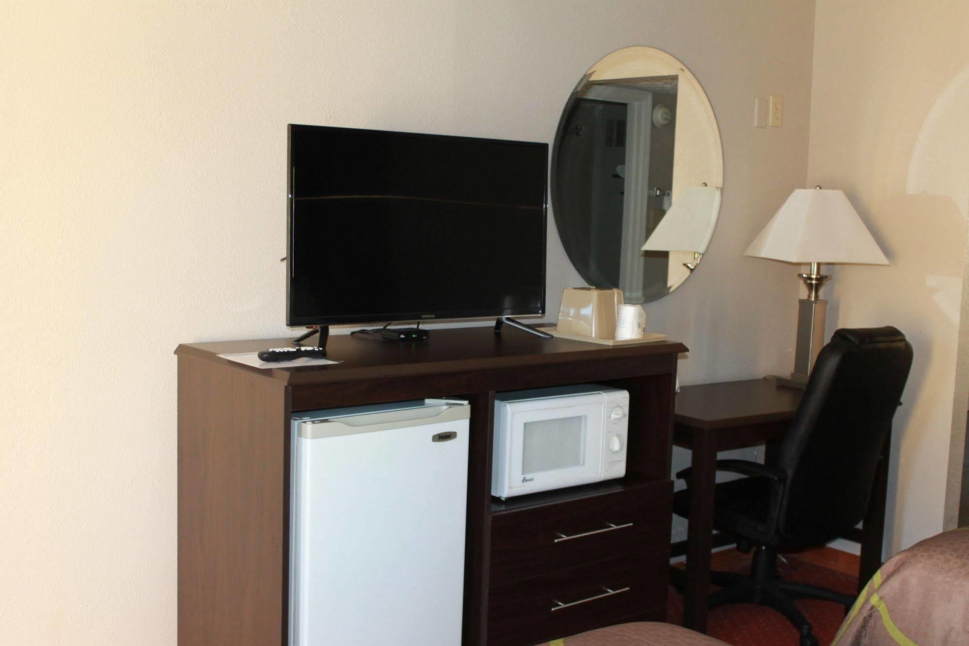 Motel Super 8 By Wyndham Locust Grove Zewnętrze zdjęcie